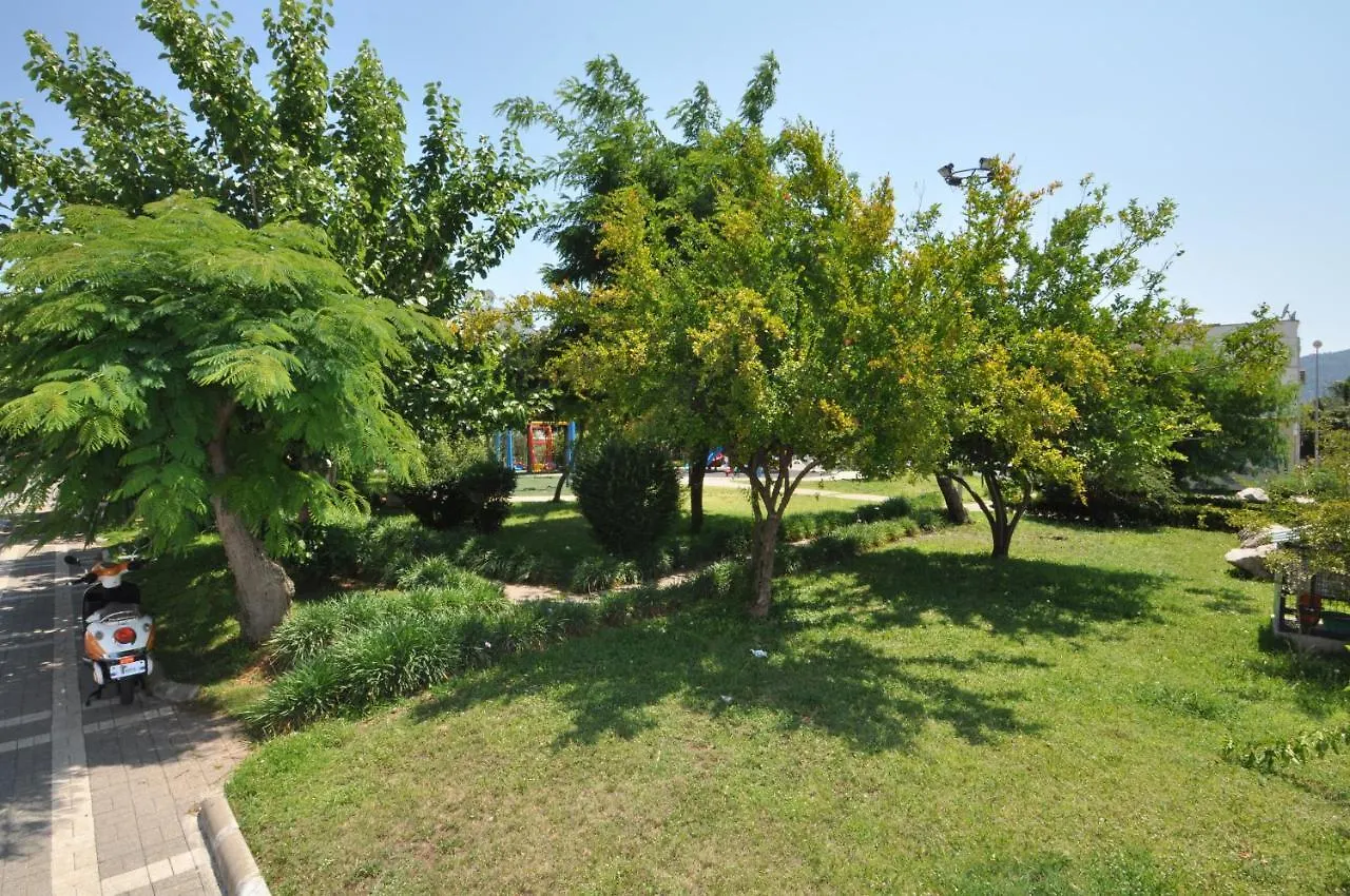Defne & Zevkim Hotel Marmaris 2*,  Turcia